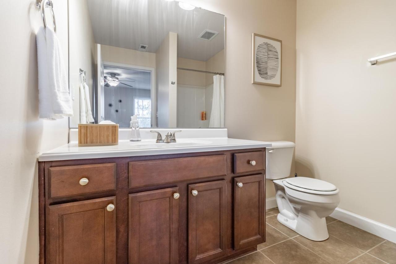 Contemporary Stay In Central Peoria Esterno foto